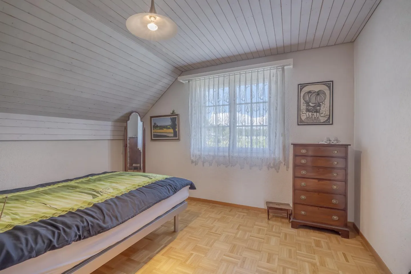 Charmantes Einfamilienhaus mit Garten - Foto 8 von 13