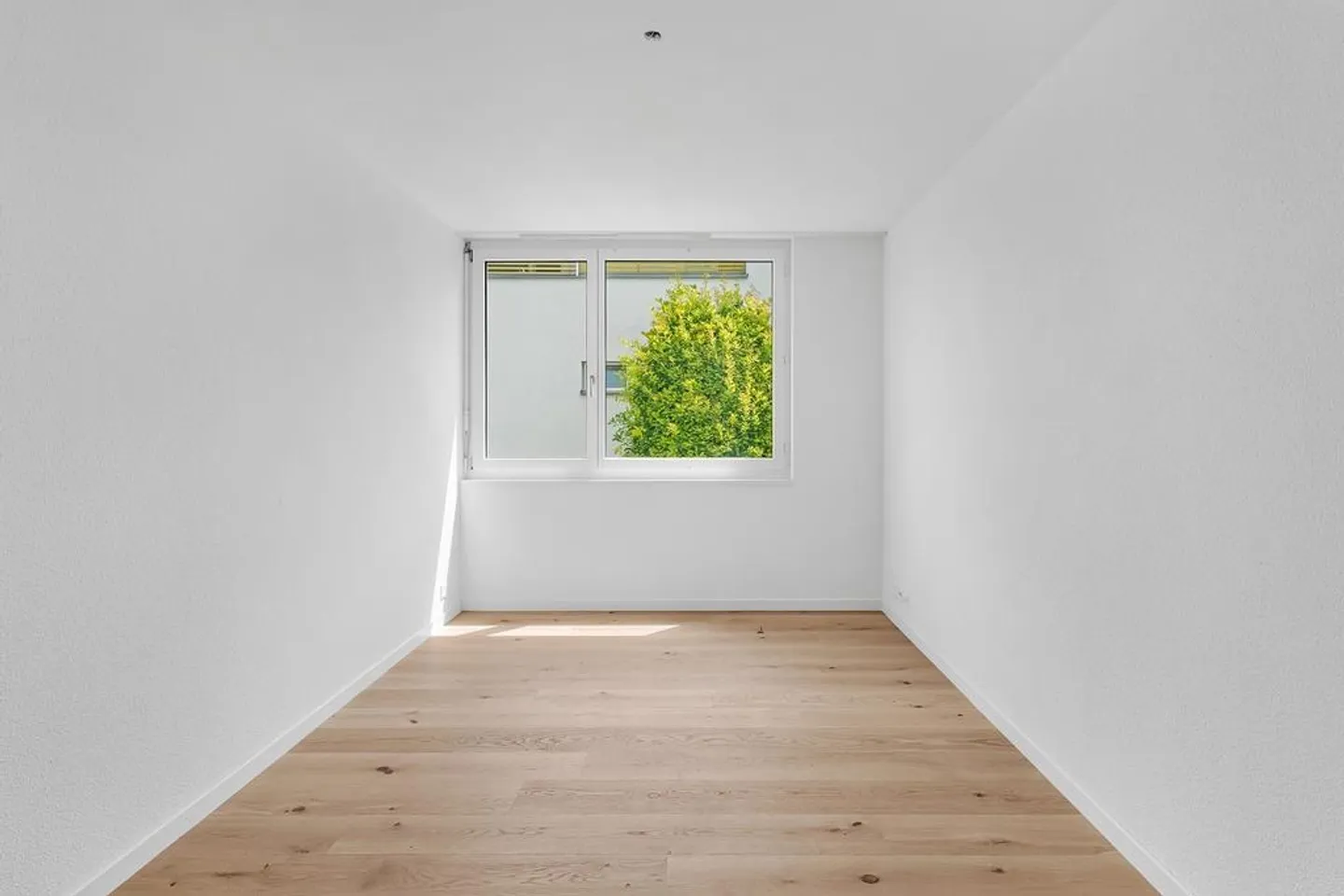 Bright and spacious 4.5-room apartment in 8700 Küsnacht - Photo 8 of 12