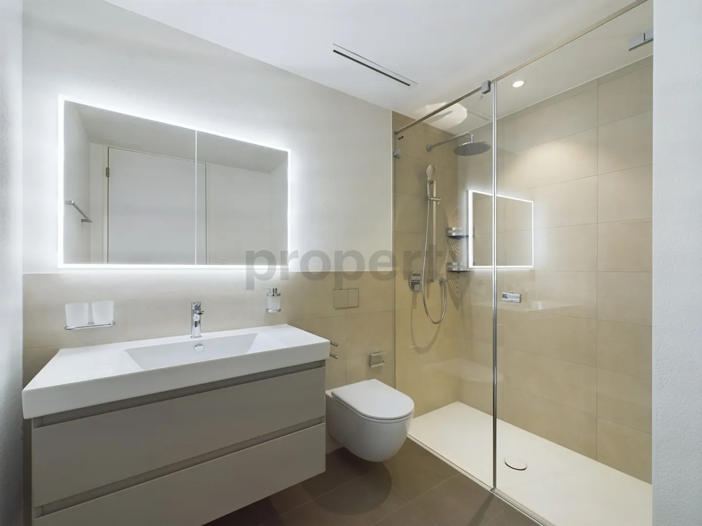 Moderne 2.5-Zimmer-Wohnung in Top-Lage mit Lift und hochwertiger Ausstattung in Zürich - Foto 5 von 12
