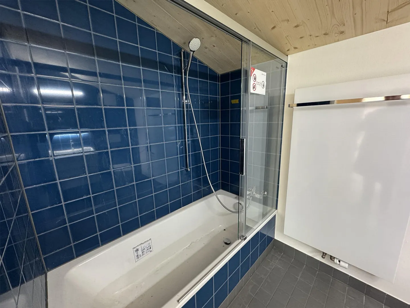 Old Post Wilen - exclusive penthouse apartment with lake view - Photo 14 of 17