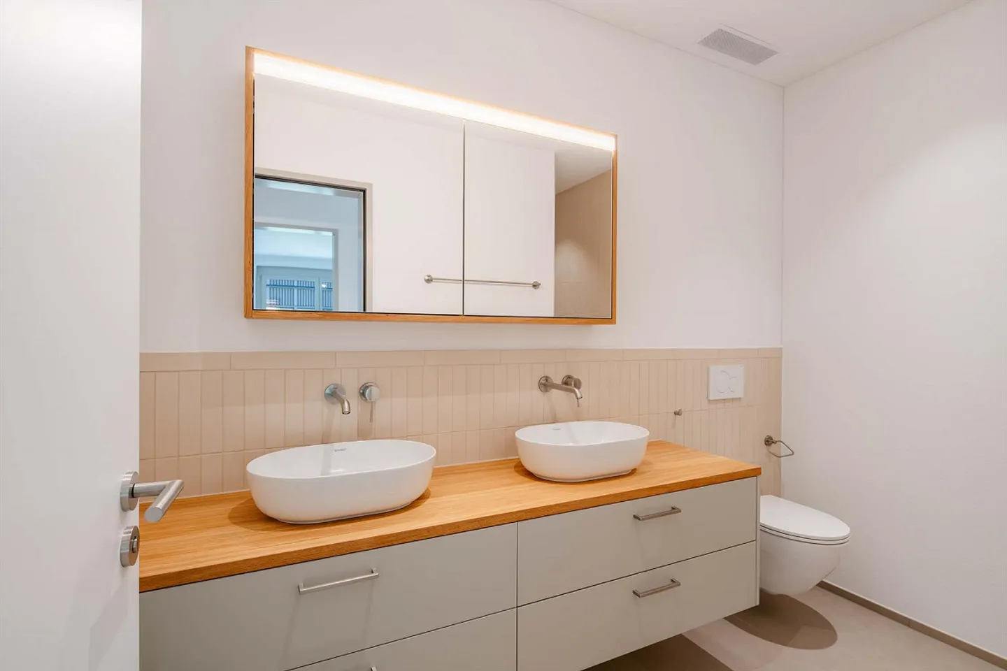 Ready-to-move-in new apartment in idyllic location - Photo 5 of 5