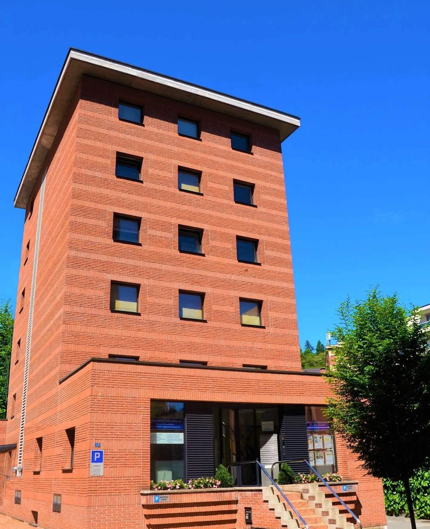 Offices in Paradiso - Photo 7 of 9