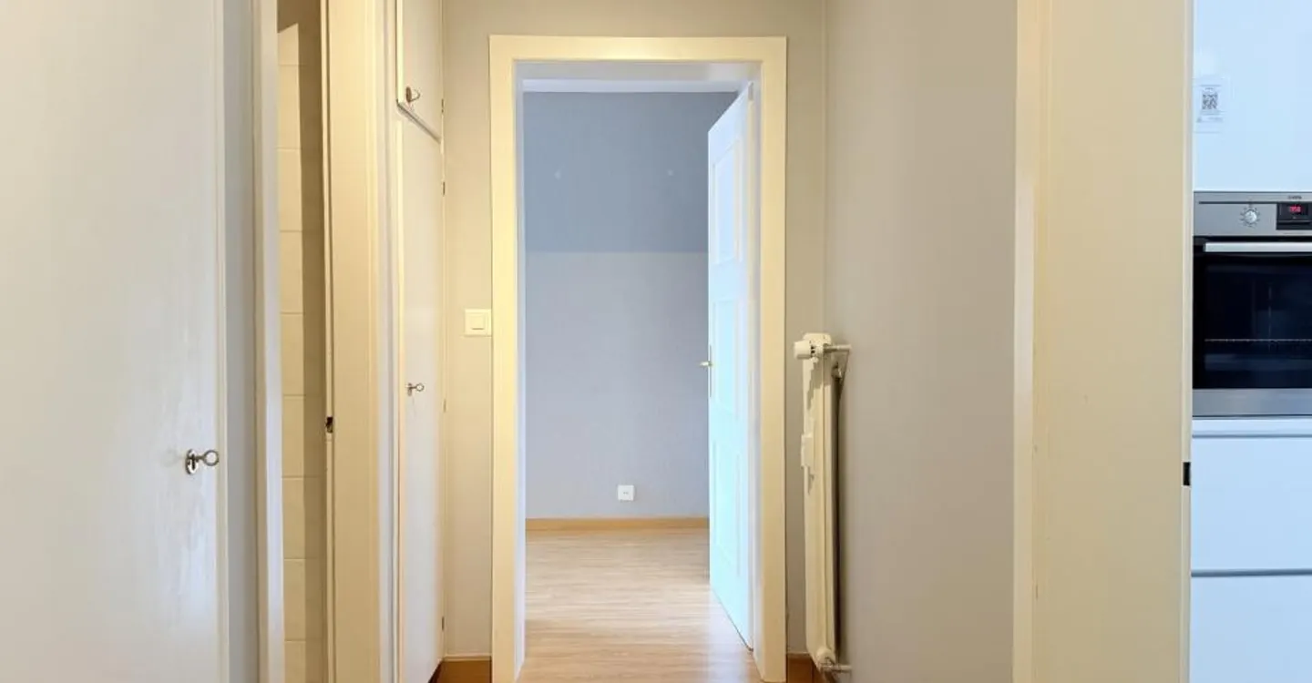 Charming Apartment - Photo 7 of 12