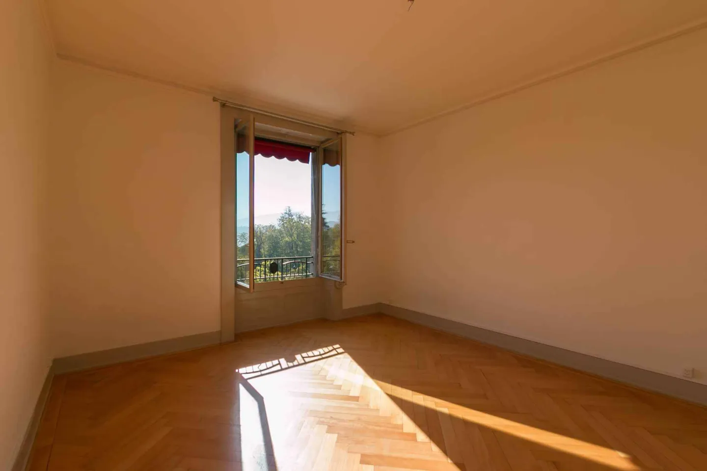 Appartamento Incantevole con Balcone - Foto 8 di 11