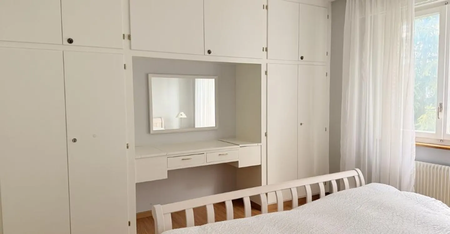Charming Apartment - Photo 9 of 12