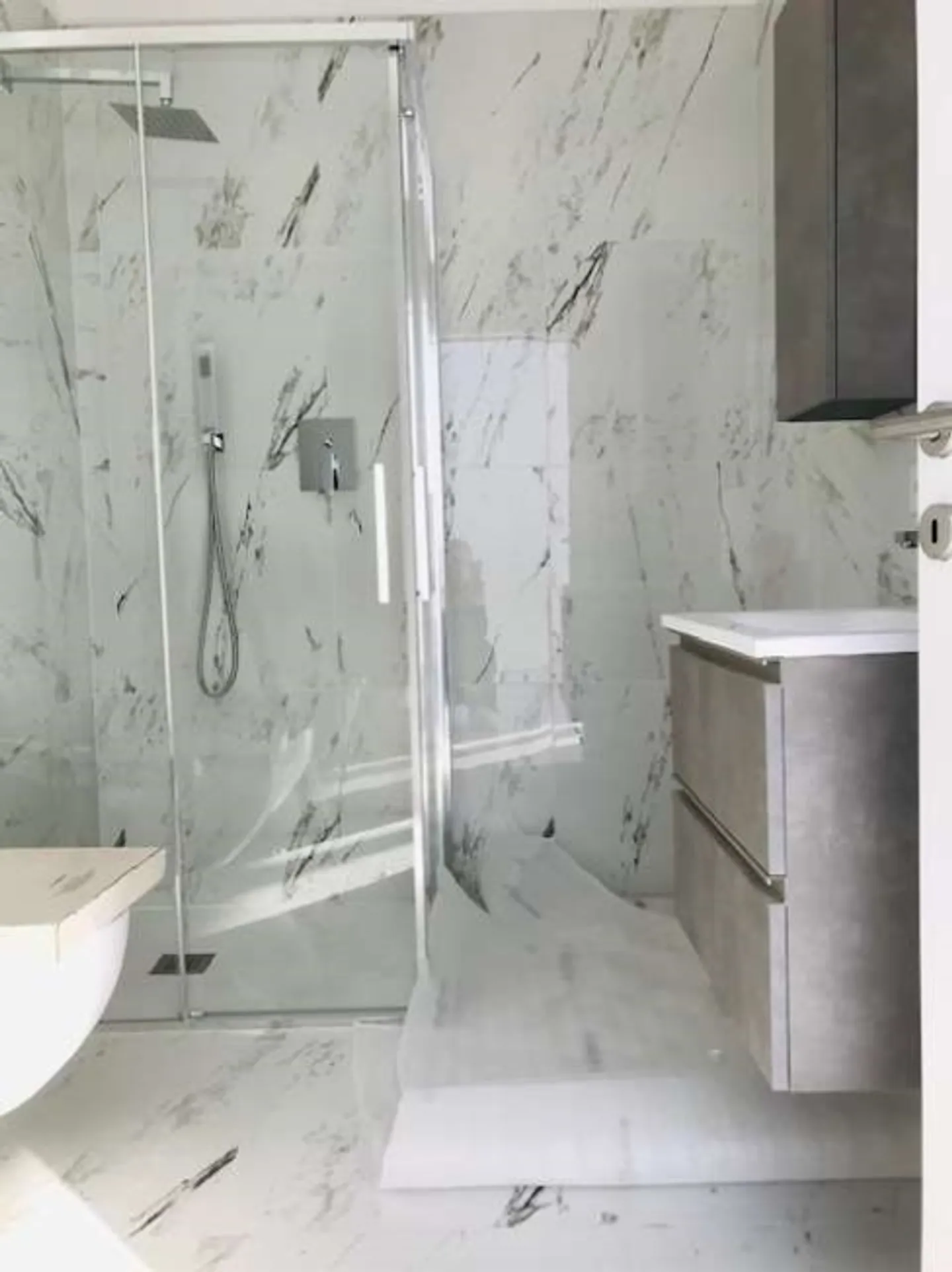 Nuovo appartamento di 2,5 stanze nella zona residenziale - Foto 13 di 14