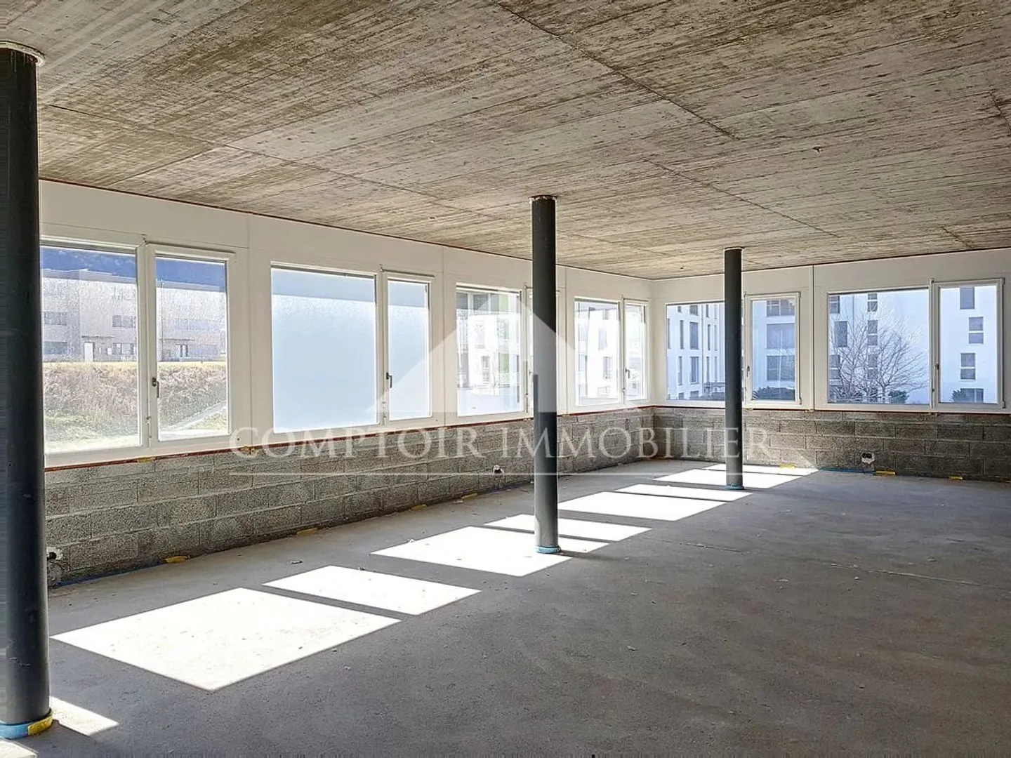 Spazio commerciale nel centro di Sierre, nel cuore di un complesso residenziale - Foto 8 di 13