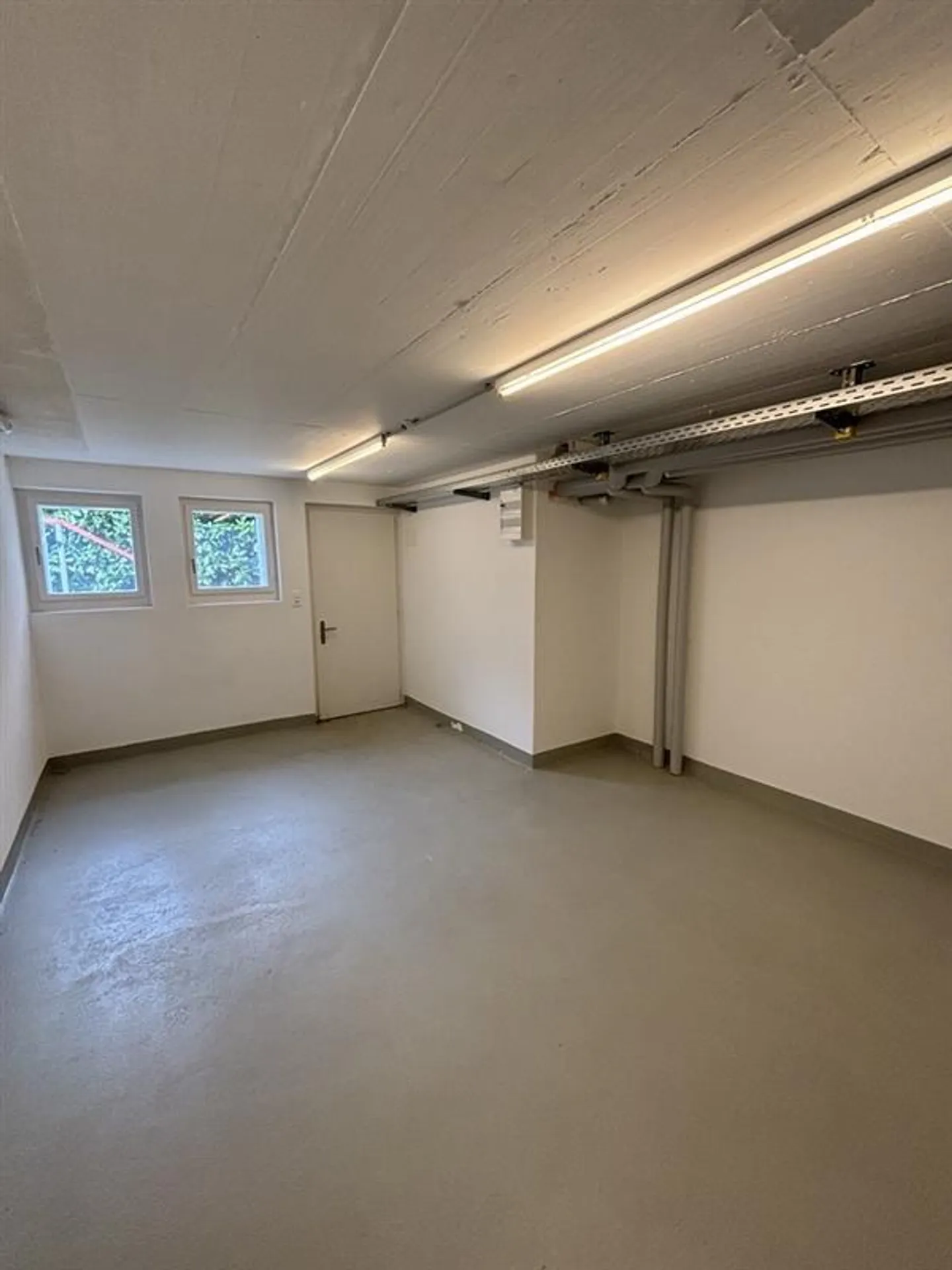 Storage Room - Photo 5 of 6