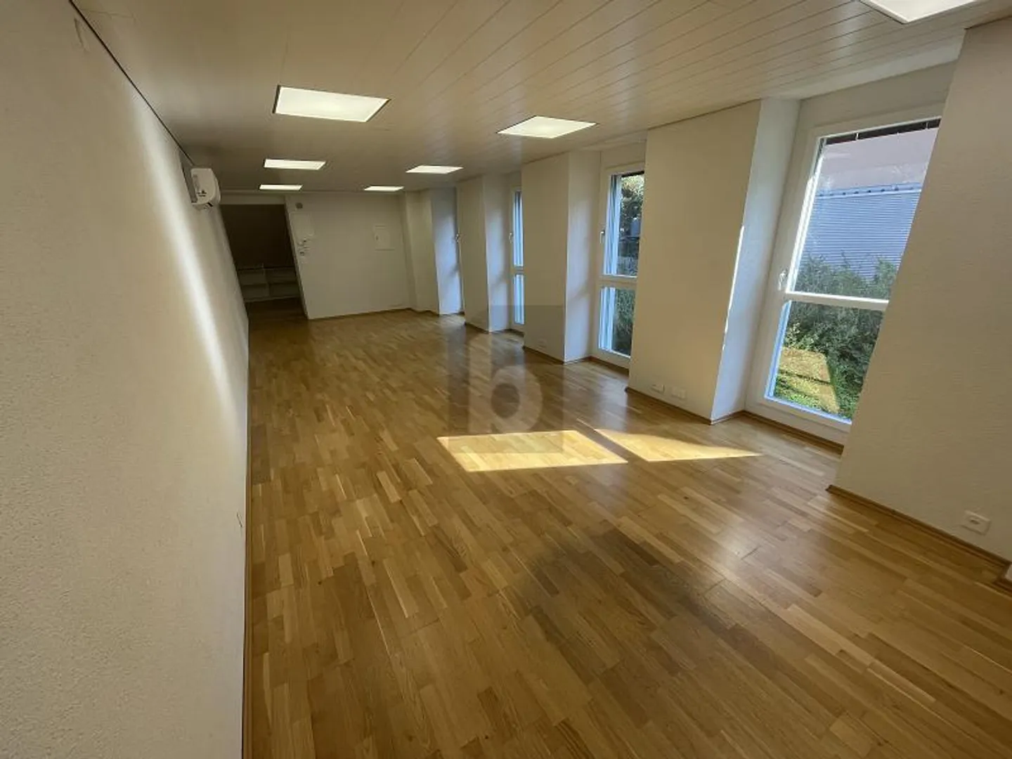 Spazio ufficio in affitto - Foto 2 di 6