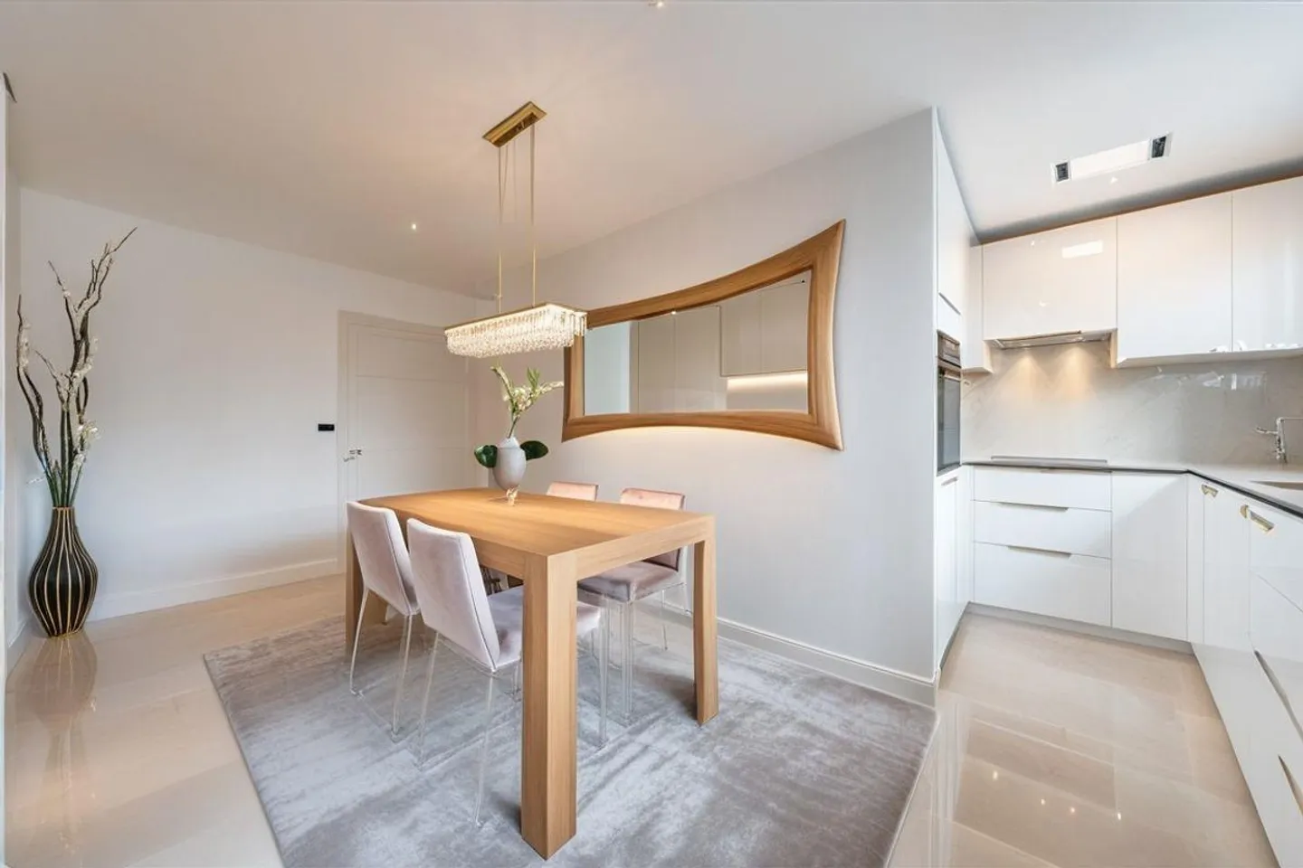 Charmante Wohnung mit Balkon - Foto 1 von 11