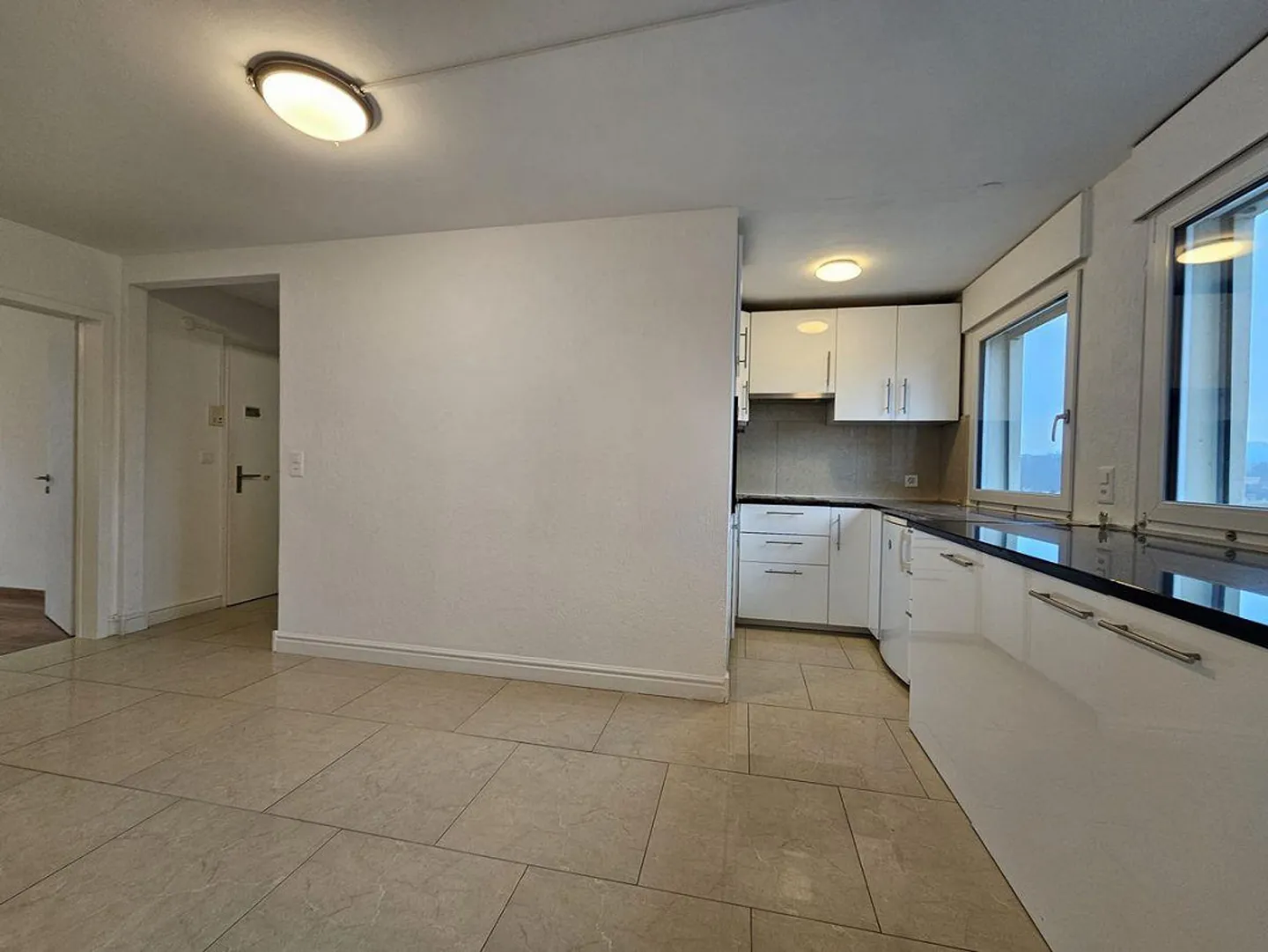 Charmante Wohnung mit Balkon - Foto 2 von 11