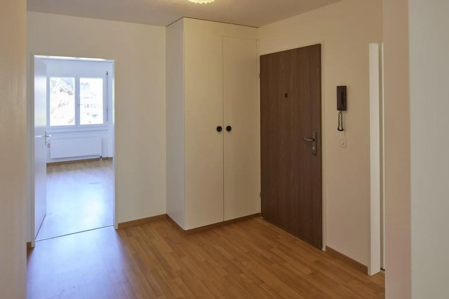 AFFITTARE SENZA CAUZIONE - Appartamento accogliente con vista sull'Aare - Foto 5 di 11