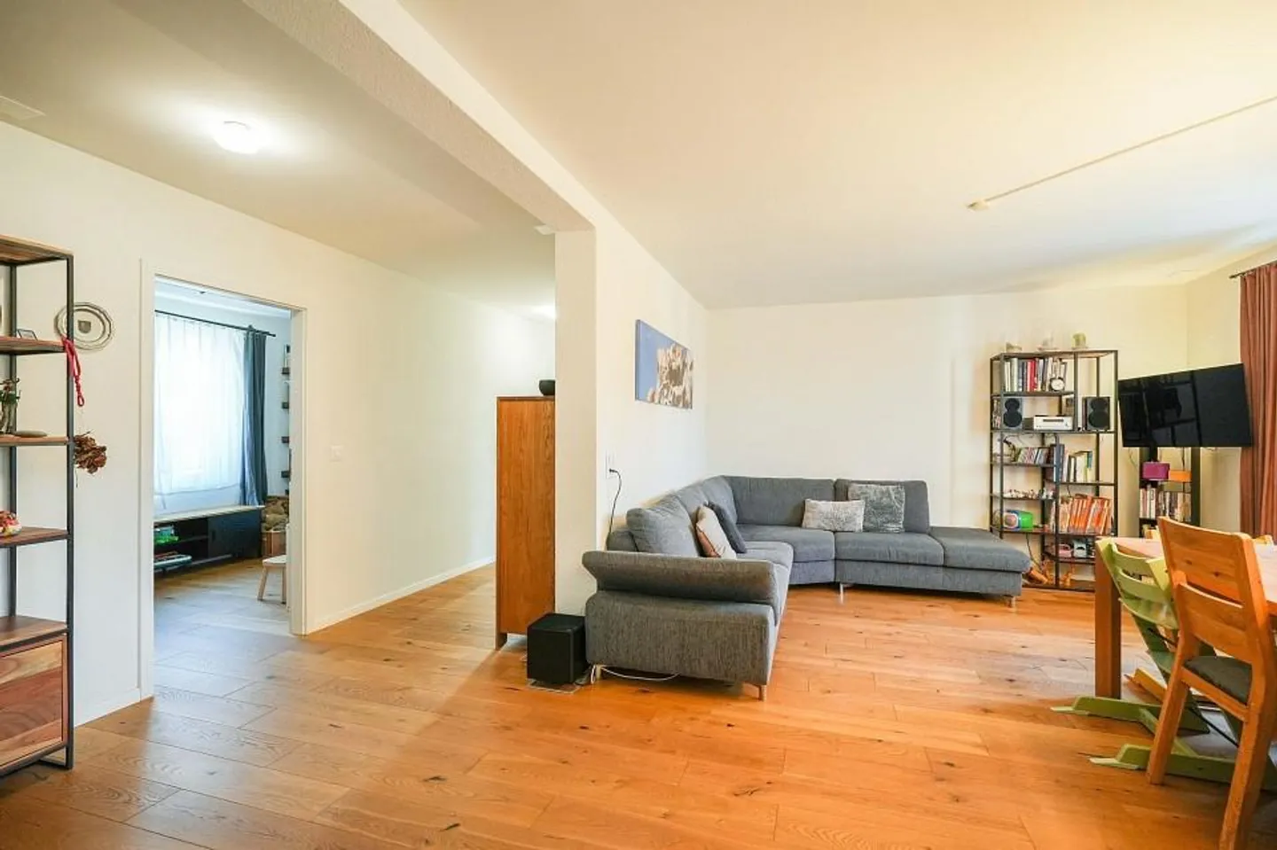 Presque comme vivre dans une maison - Appartement de 4,5 pièces avec terrasse - Photo 7 sur 12