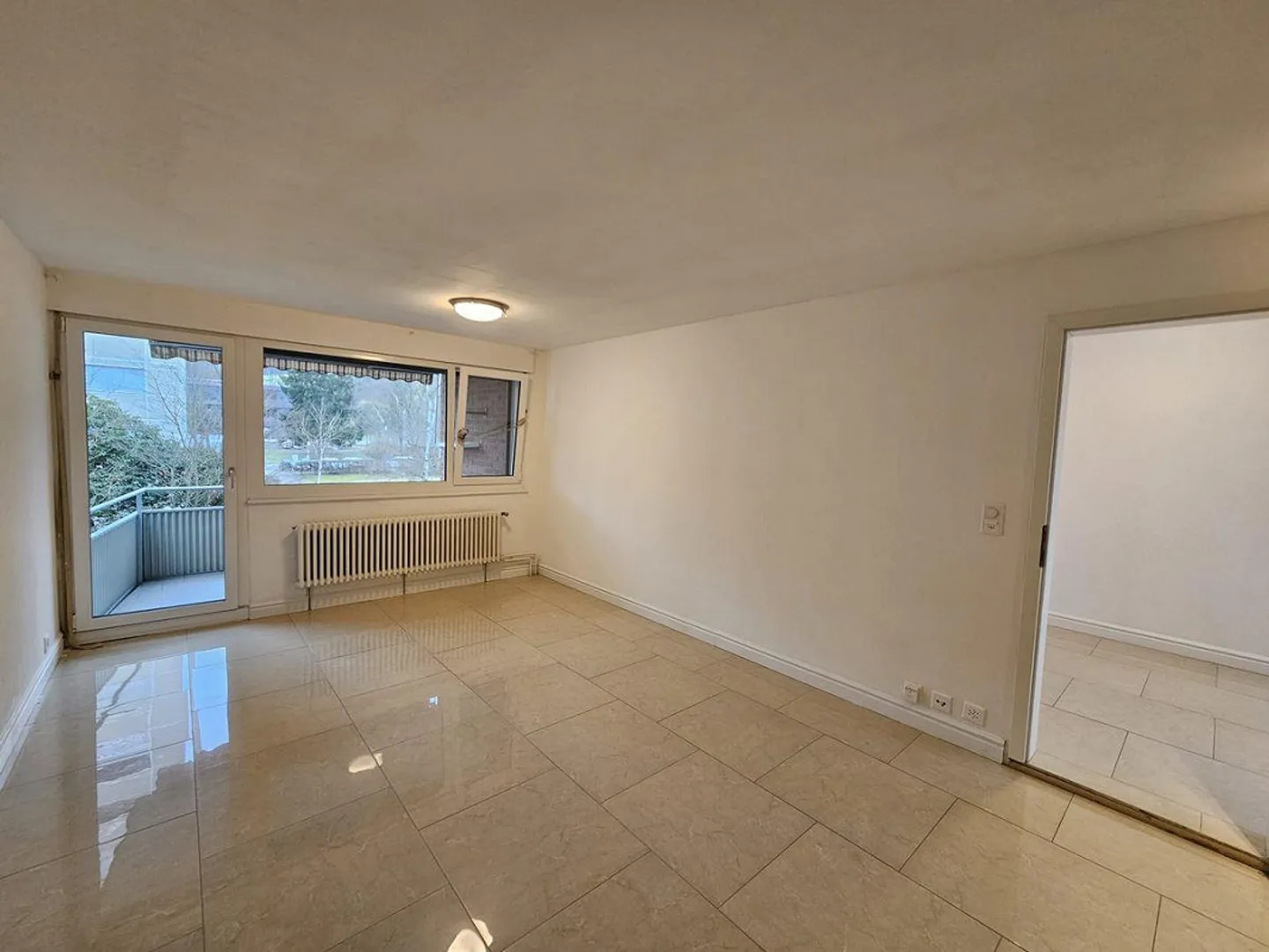 Charmante Wohnung mit Balkon - Foto 4 von 11