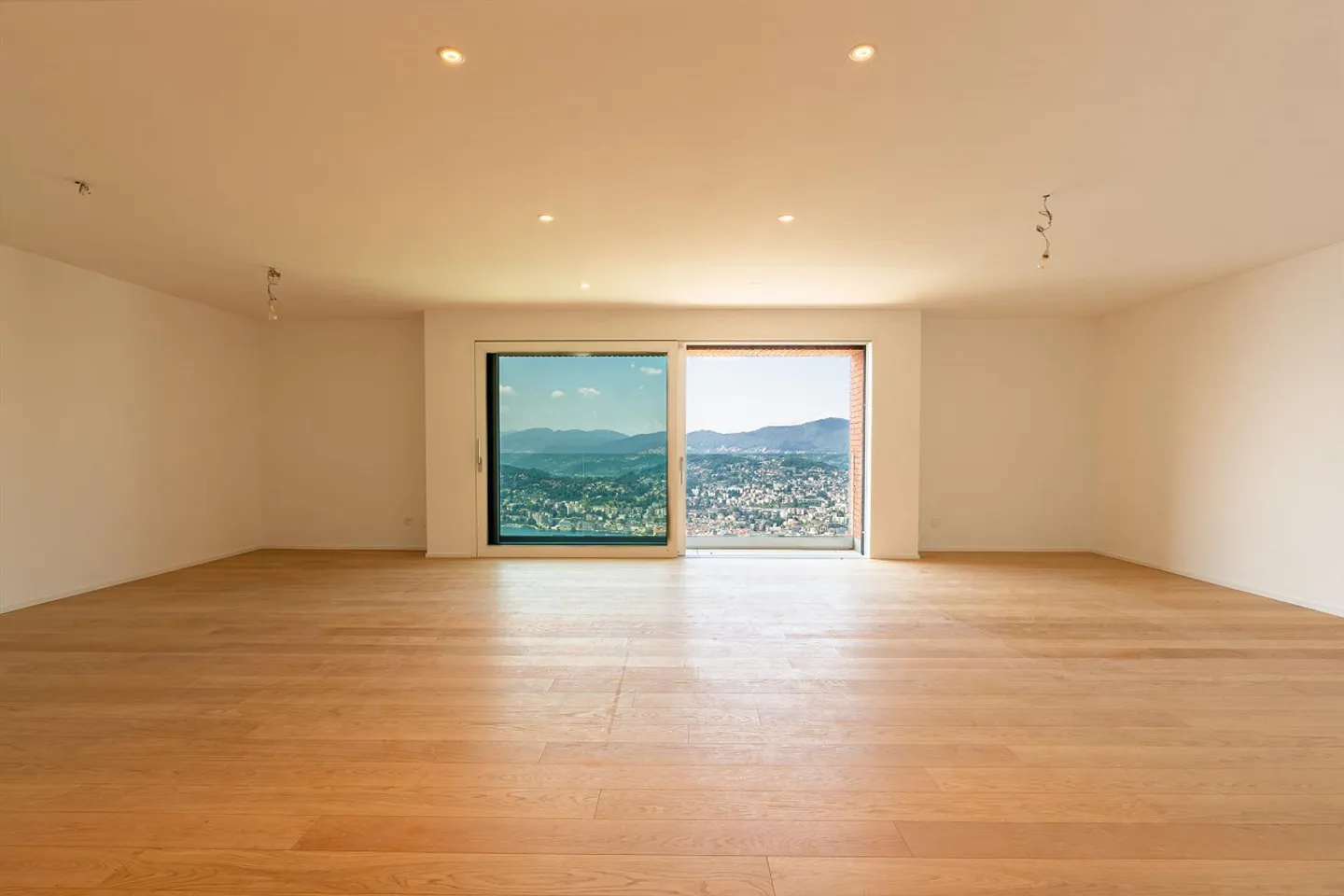 Luxury Villas in Aldesago - Direct Sale from the Owner - Photo 3 of 9