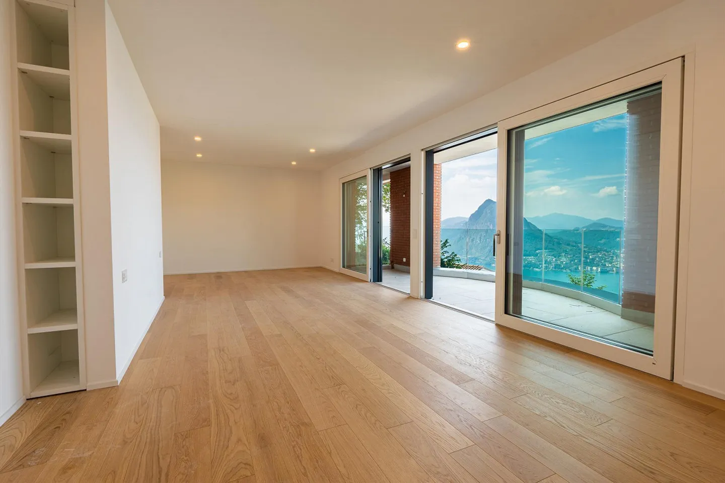 Luxury Villas in Aldesago - Direct Sale from the Owner - Photo 7 of 9