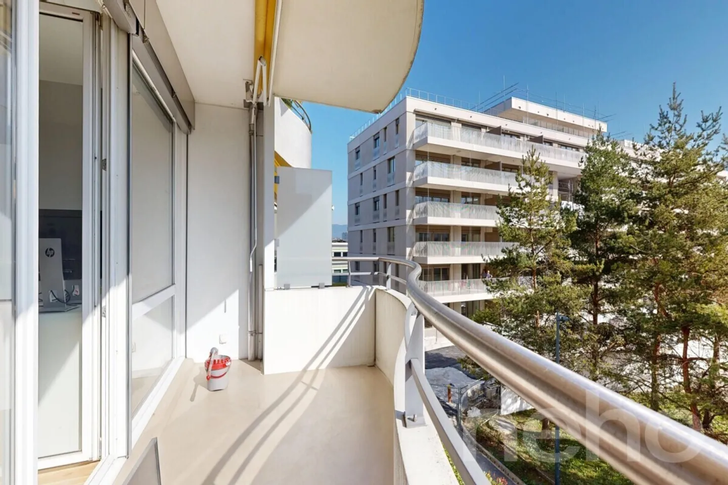 Di fronte al parco della residenza - Foto 2 di 12