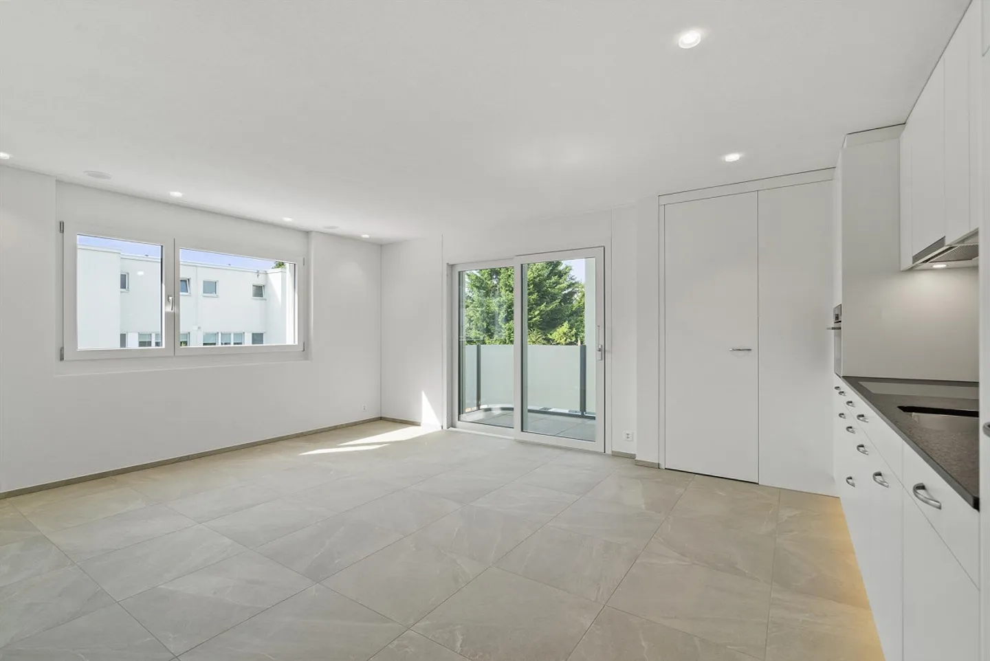 Modern 2.5-room apartment in ownership standard seeks new tenants - Photo 13 of 14