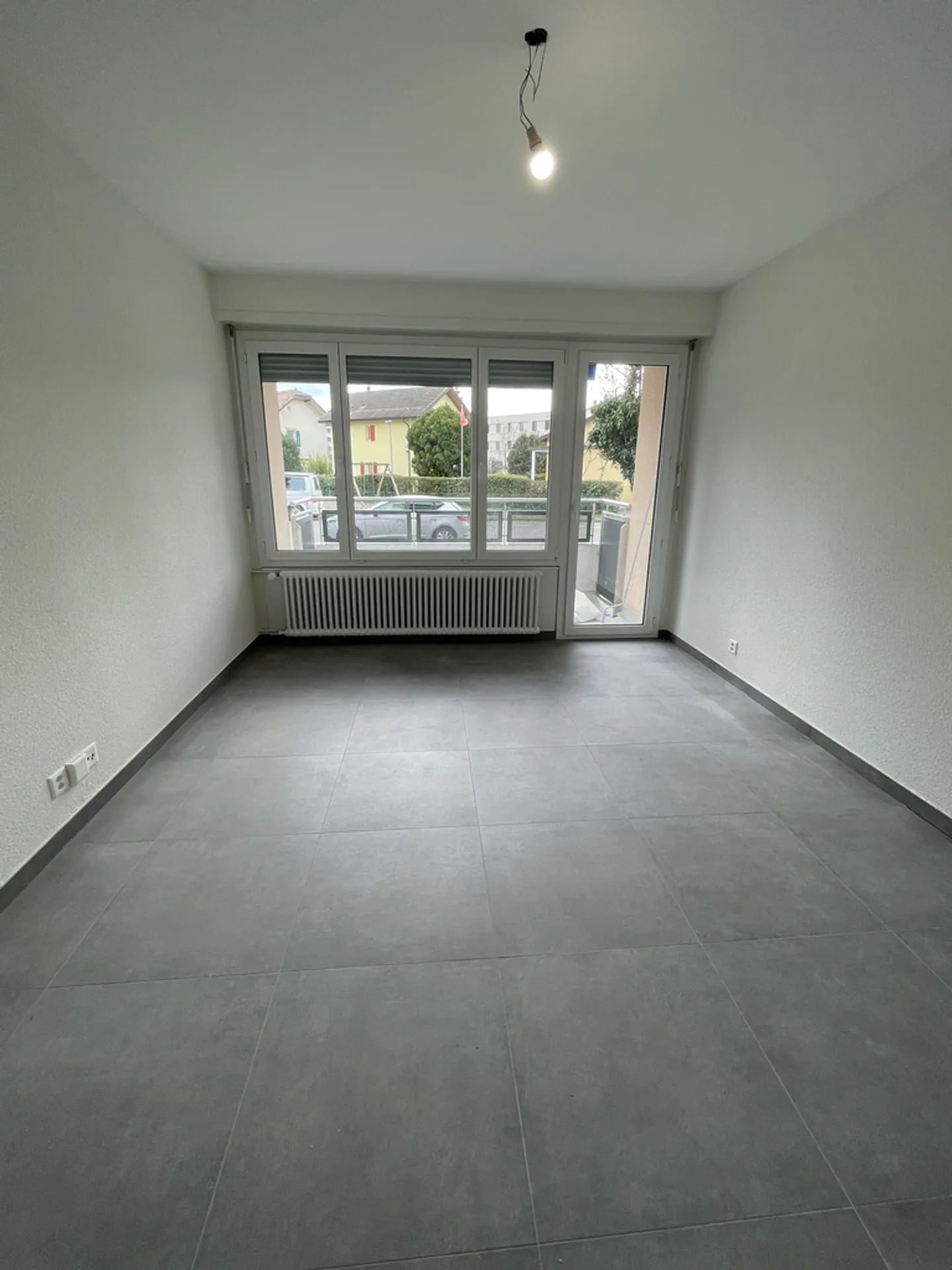 Charming Ground-Floor Apartment - Photo 5 of 7