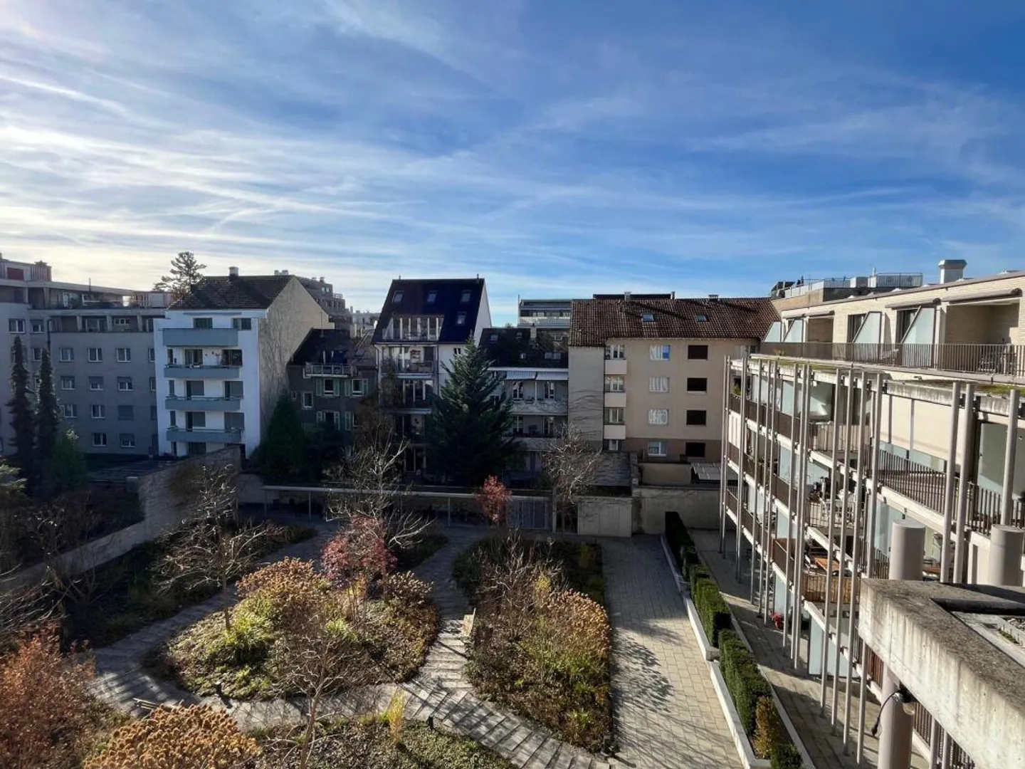 2.5-Zimmer-Wohnung im 4. Stock - Foto 1 von 10