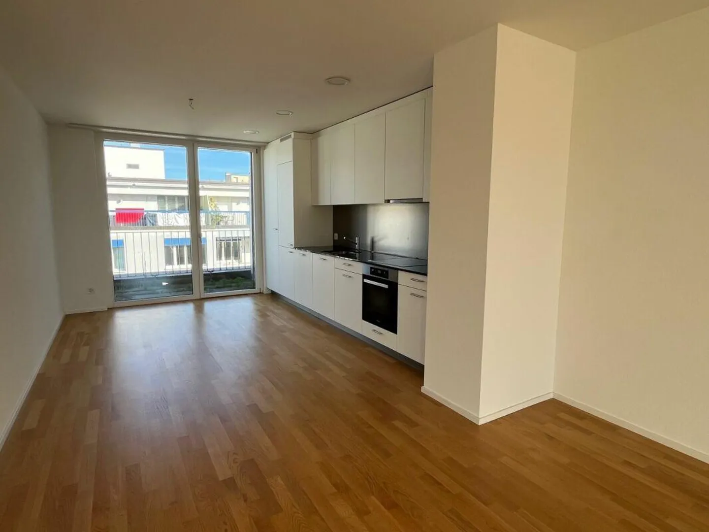 2.5-Zimmer-Wohnung im 4. Stock - Foto 4 von 10