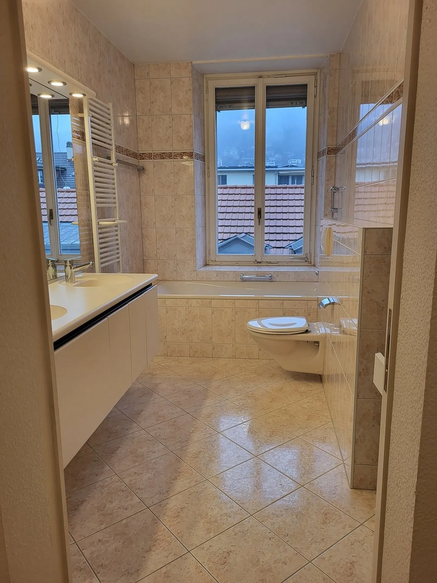 Appartamento 4.5 locali con balcone - Foto 3 di 11