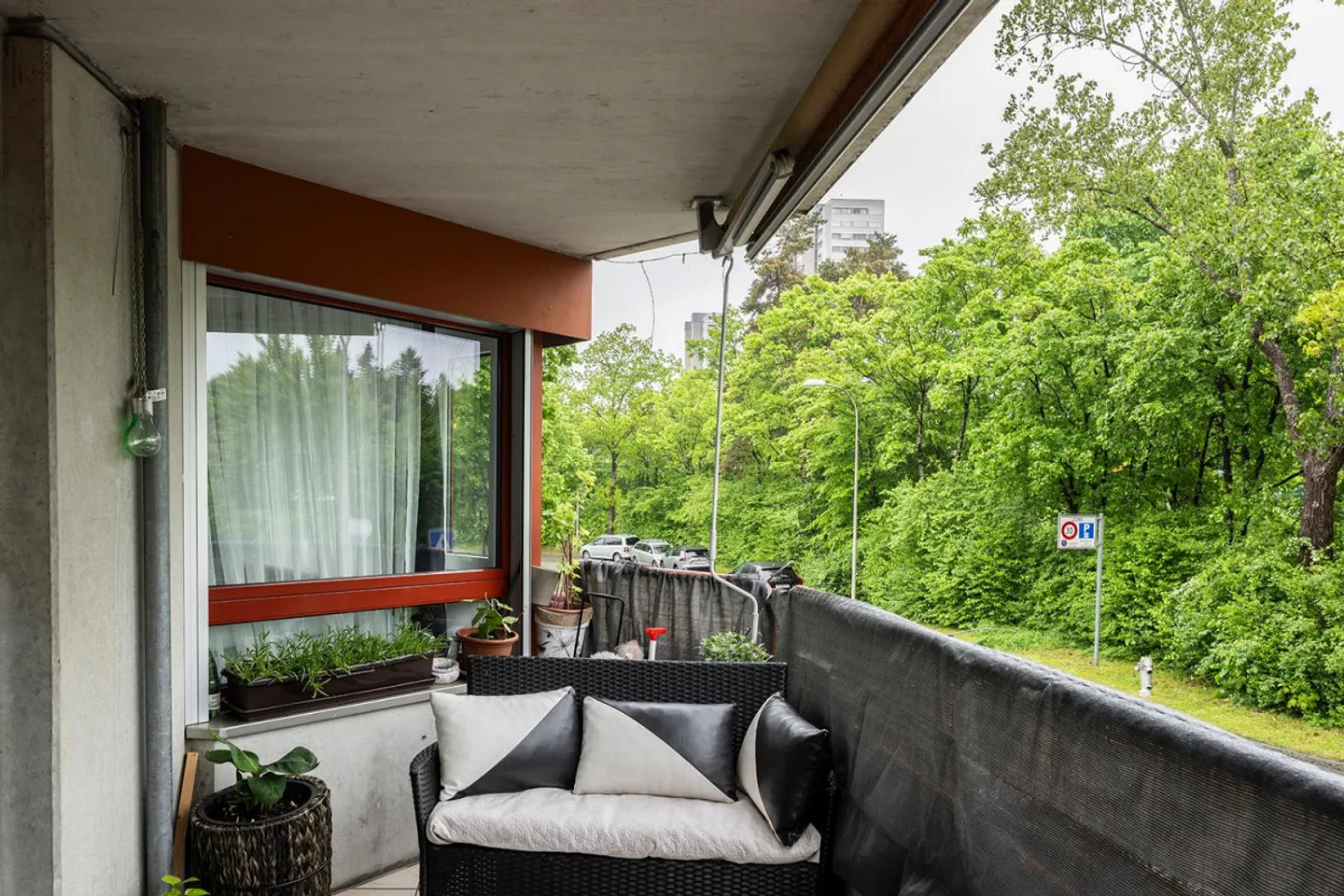 Wohnen und Arbeiten vereint – 6.5 Zimmer Duplex mit Büro - Foto 7 von 11