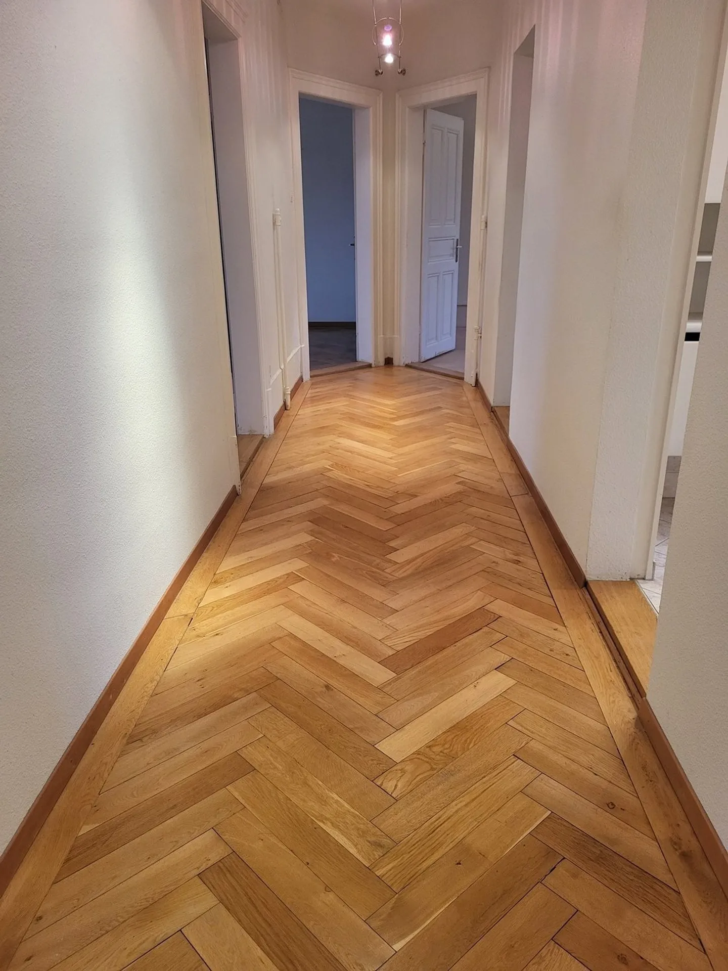 Appartamento 4.5 locali con balcone - Foto 6 di 11