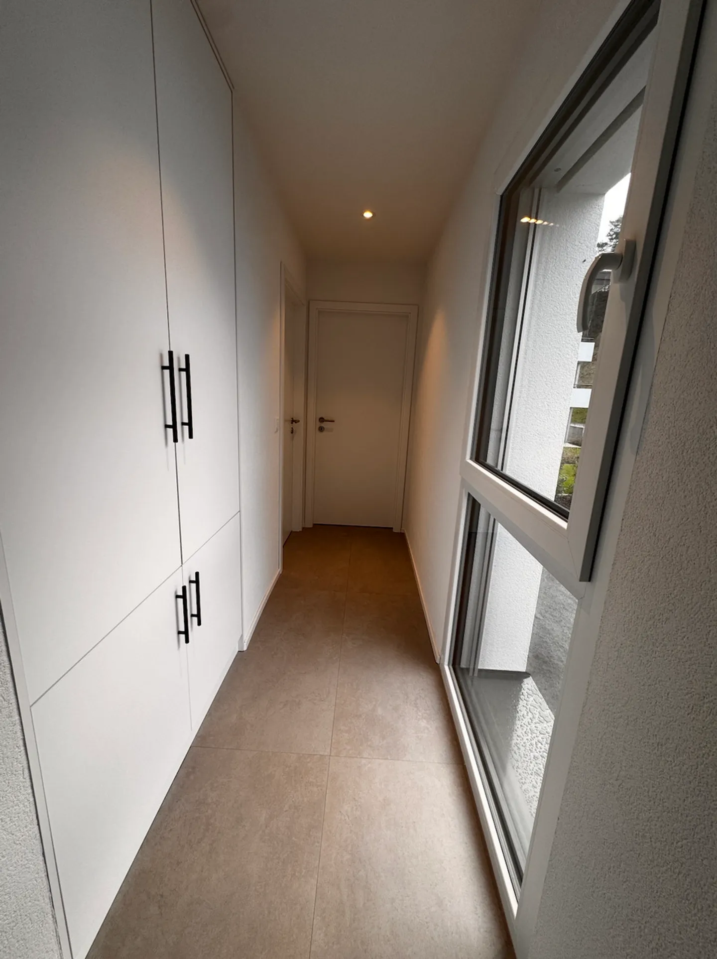 Portalban, à louer, appartement de 2.5 pièces, 57 m2 avec loggia - Foto 4 von 6