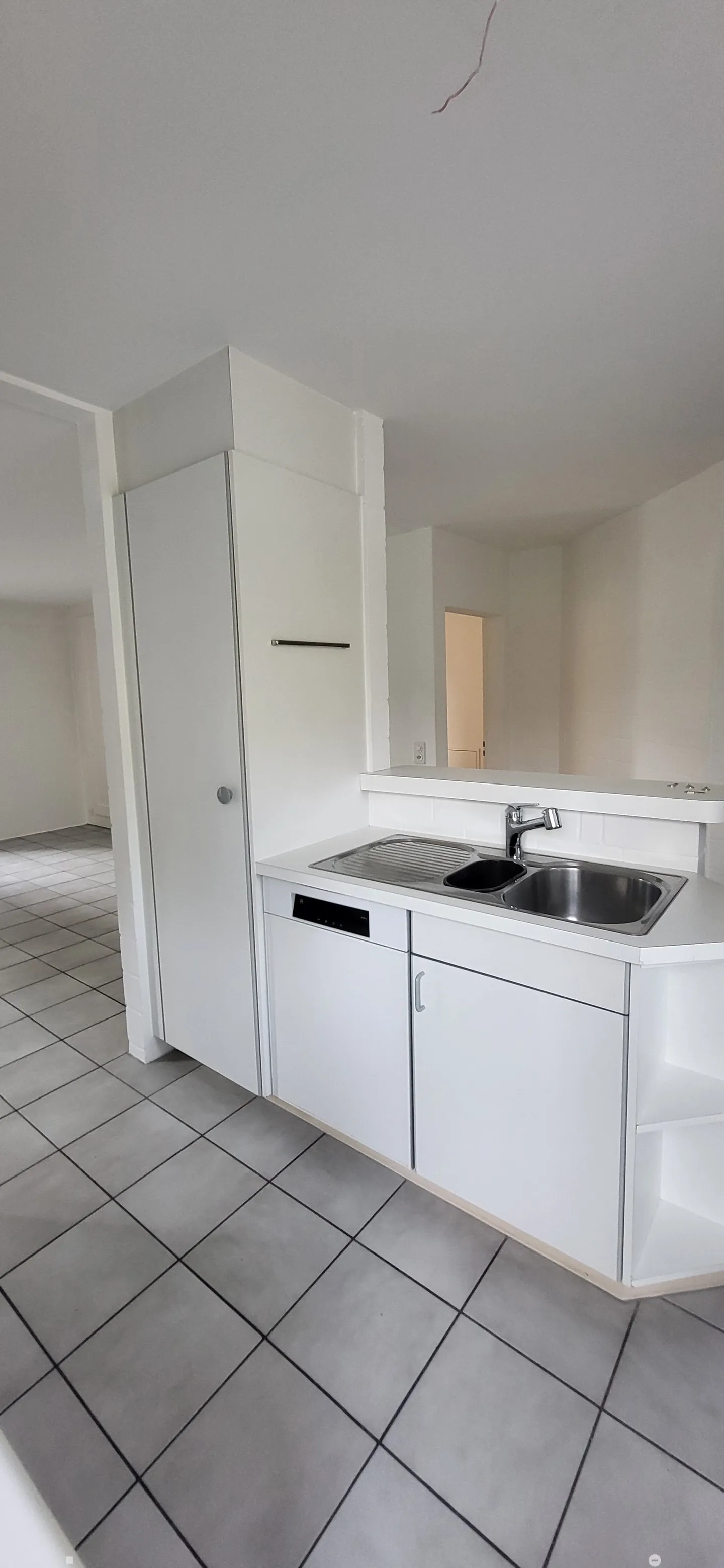 Charmante 2.5-Zimmer-Wohnung am Unteren Quai in Biel - Photo 3 sur 15