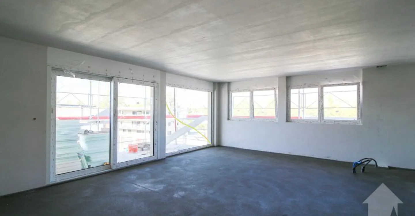 Penthouse 4.5 Zimmer nach Westen mit freiem Blick auf die Alpen - Foto 3 von 11
