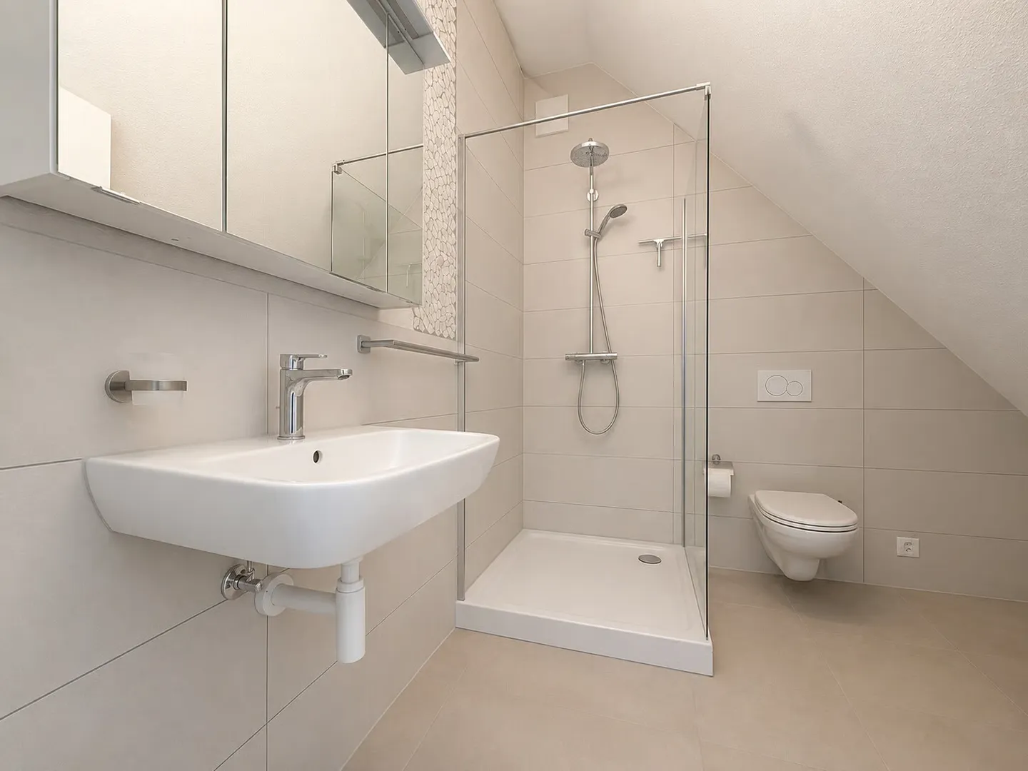 Geräumige Wohnung mit grosser Terrasse - Foto 4 von 8
