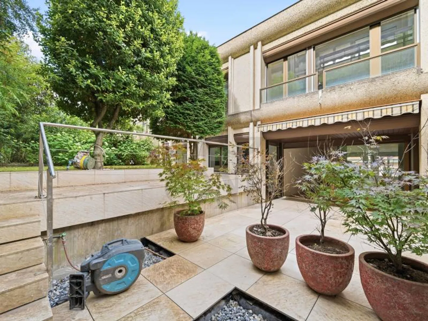 Townhouse in the heart of Champel with garden and terraces - Photo 7 of 7