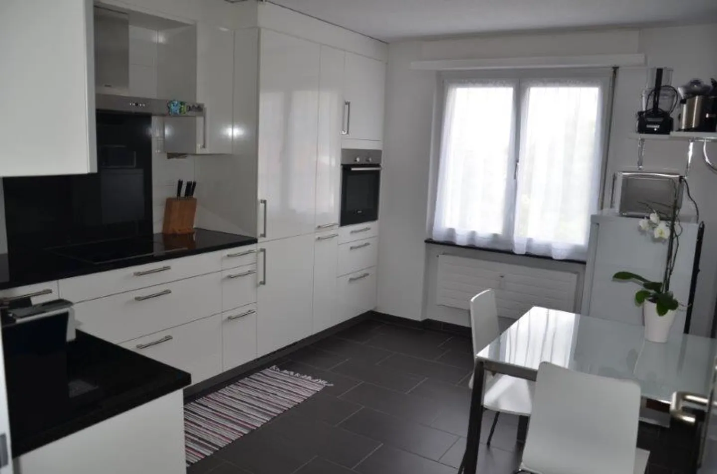 Attikawohnung mit grosser Terrasse - Foto 4 von 9