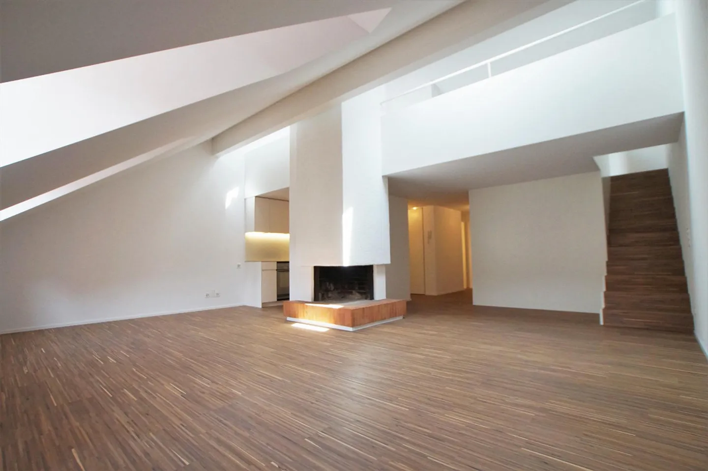 Grosszügige Maisonette in Matte - Foto 1 von 20
