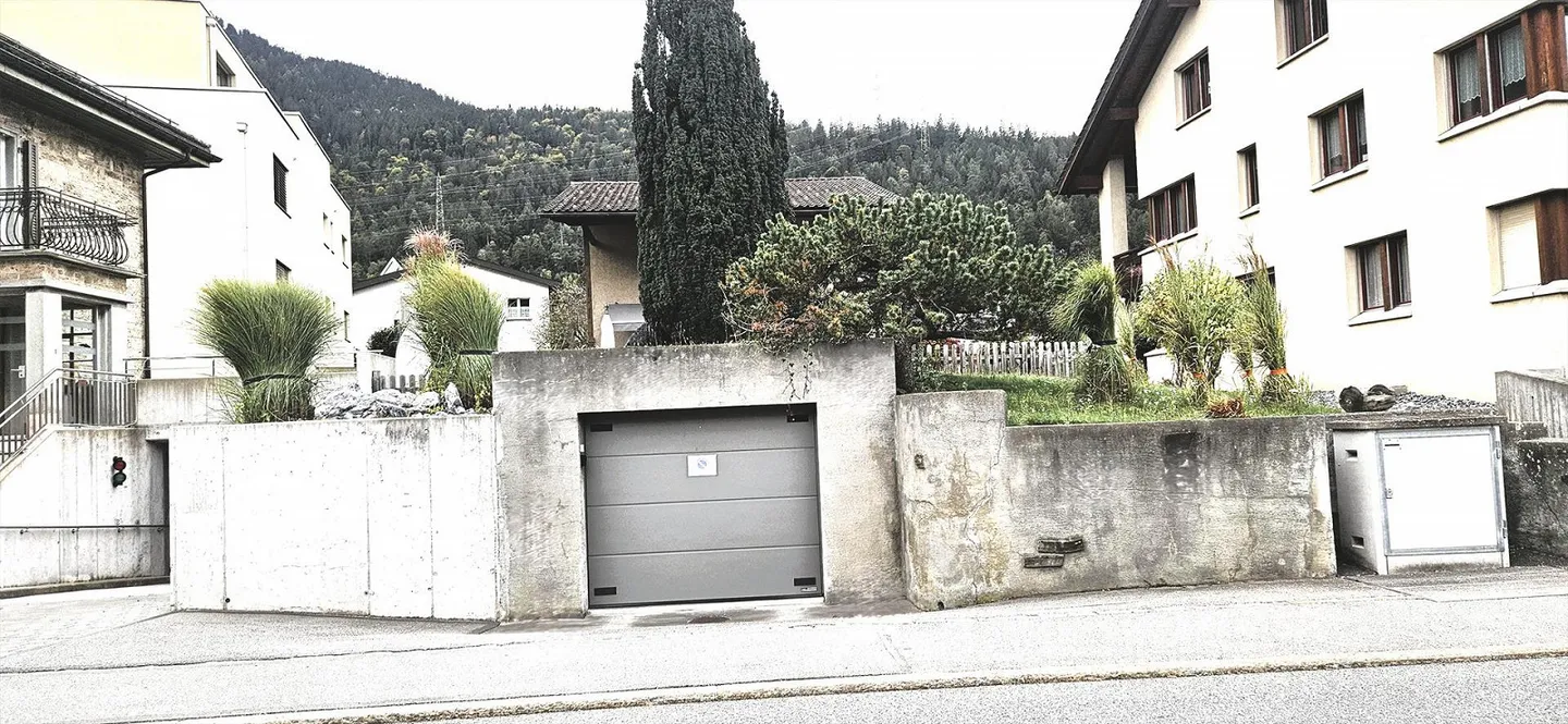 Single Garage and Outdoor Parking - Photo 1 of 4