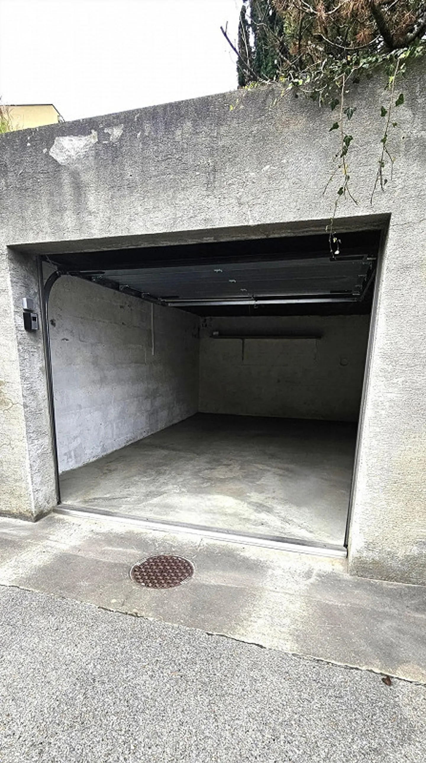 Single Garage and Outdoor Parking - Photo 2 of 4