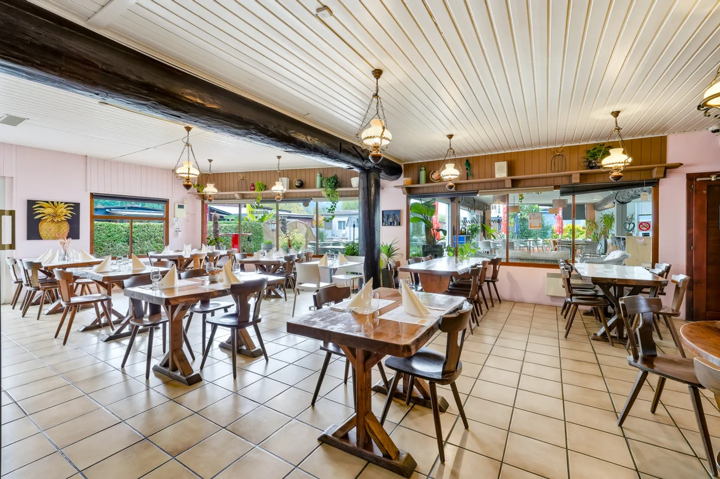 Charming Restaurant in Cheyres - Photo 25 of 35