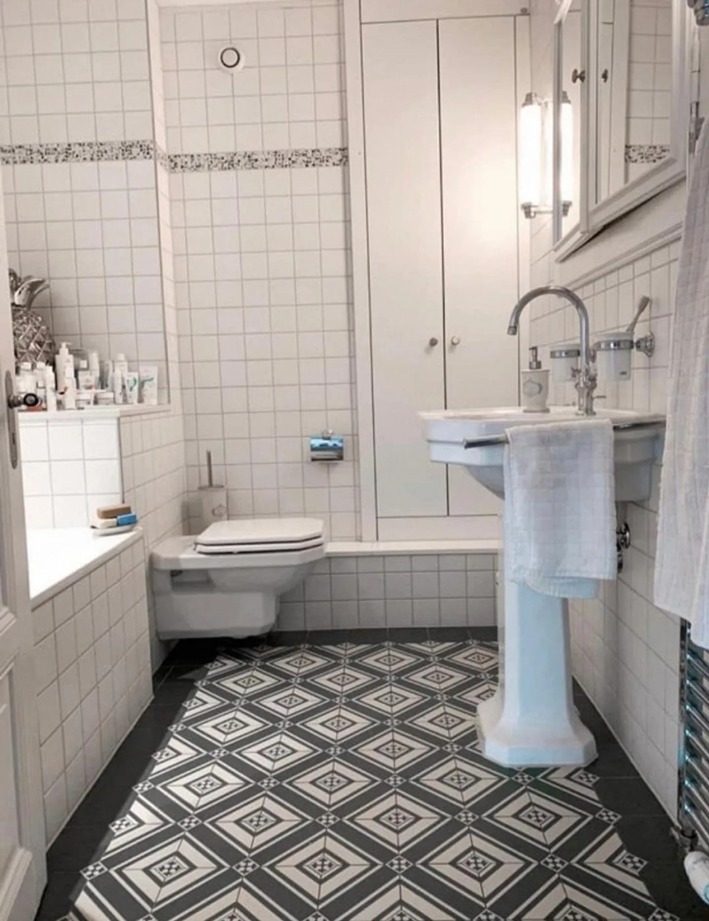 Schöne 5 Zimmer Wohnung in Altbau Jugendstilhaus - Foto 6 von 7