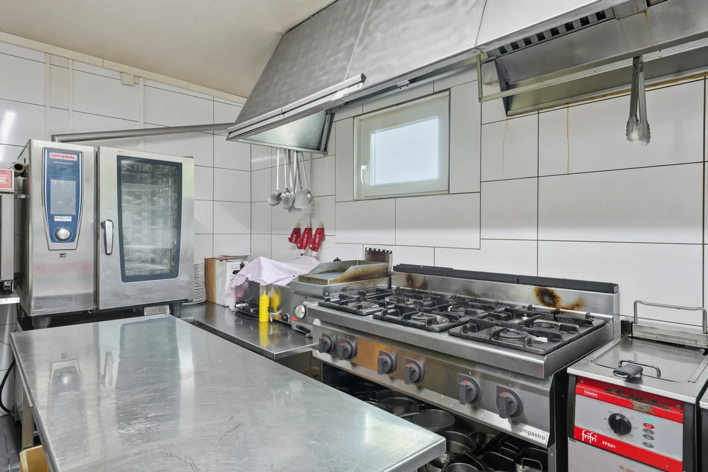 Charming Restaurant in Cheyres - Photo 29 of 35