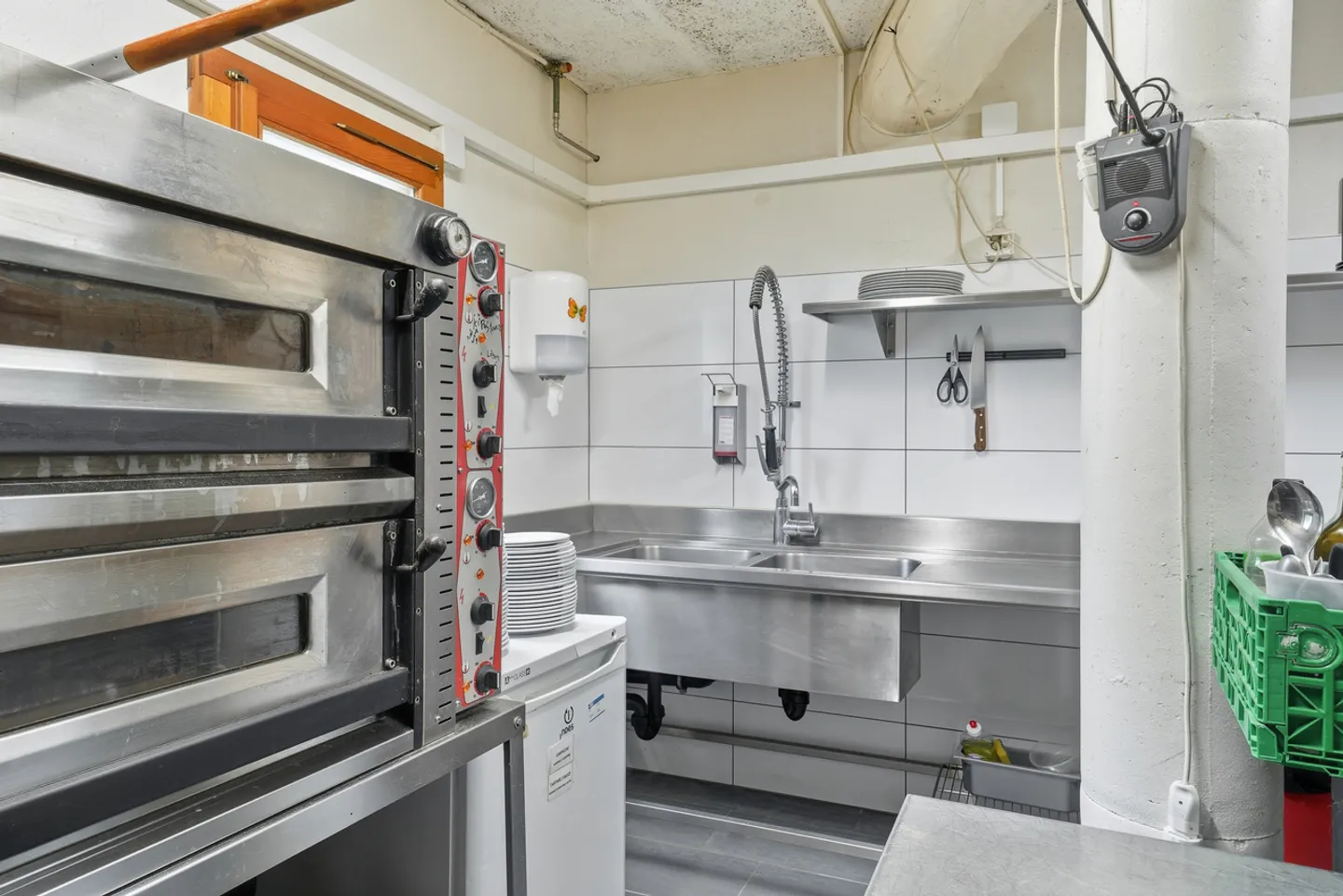 Charming Restaurant in Cheyres - Photo 32 of 35