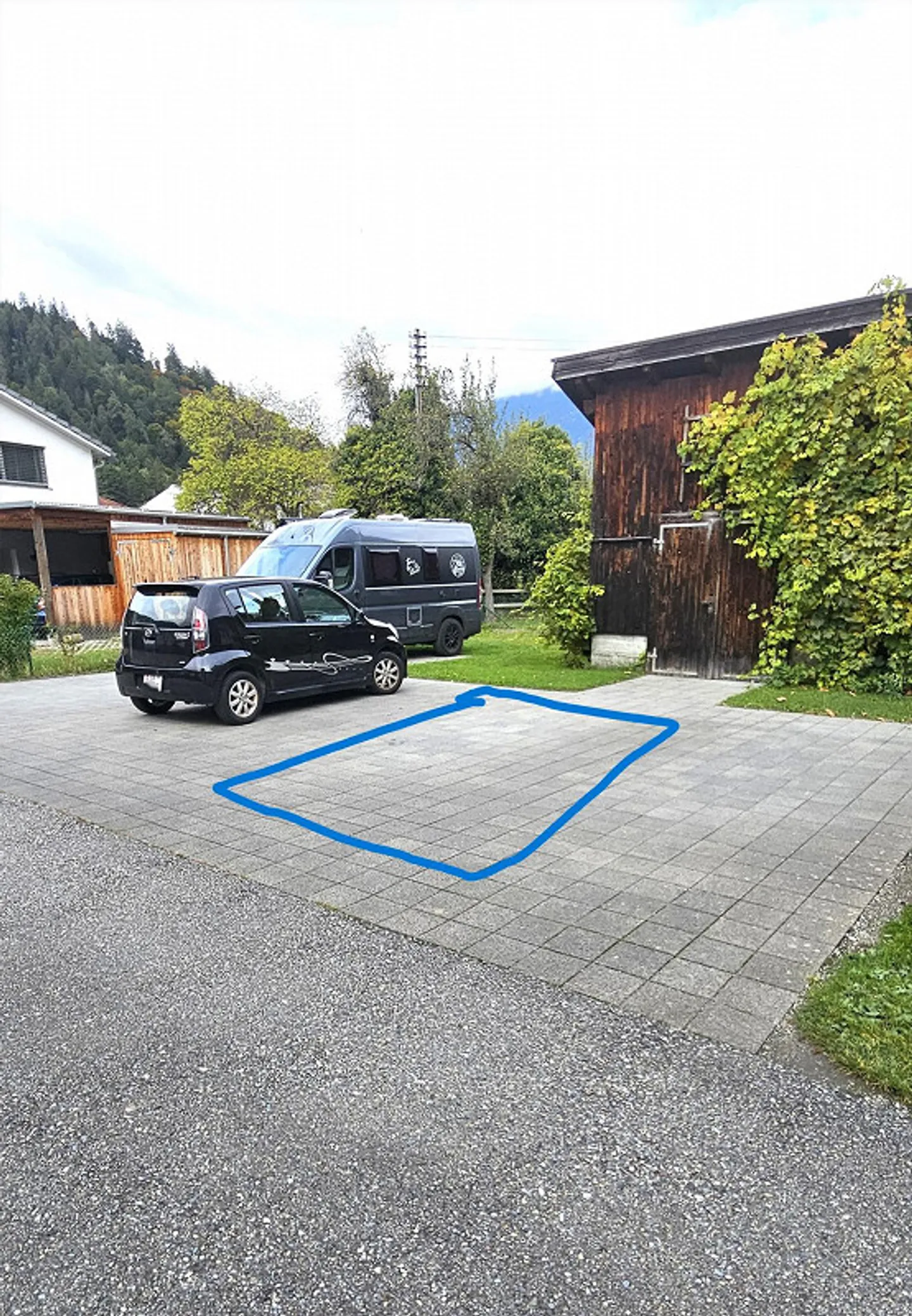 Single Garage and Outdoor Parking - Photo 4 of 4