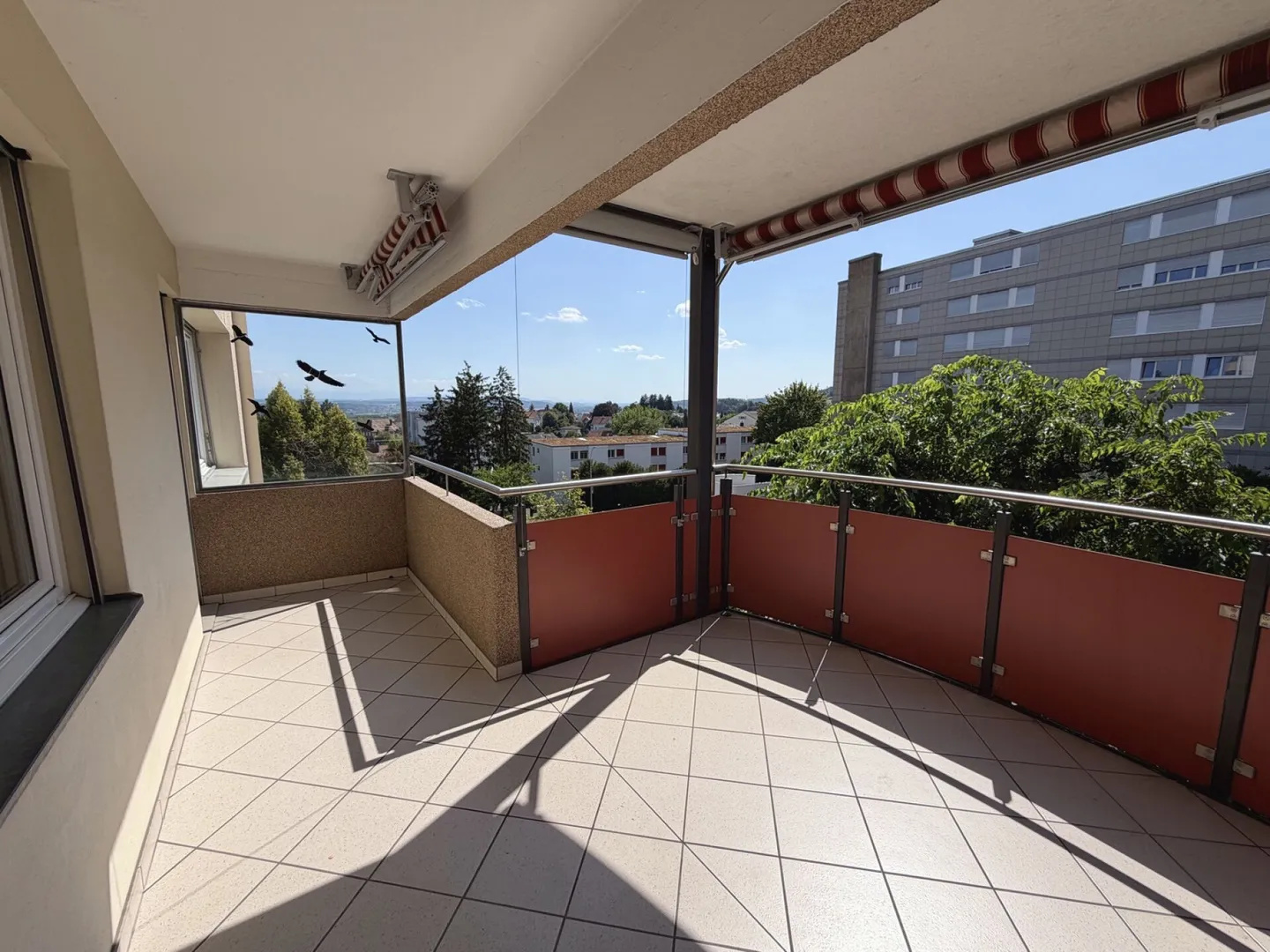 Appartamento 3½ locali con vista sulle montagne - Foto 1 di 6