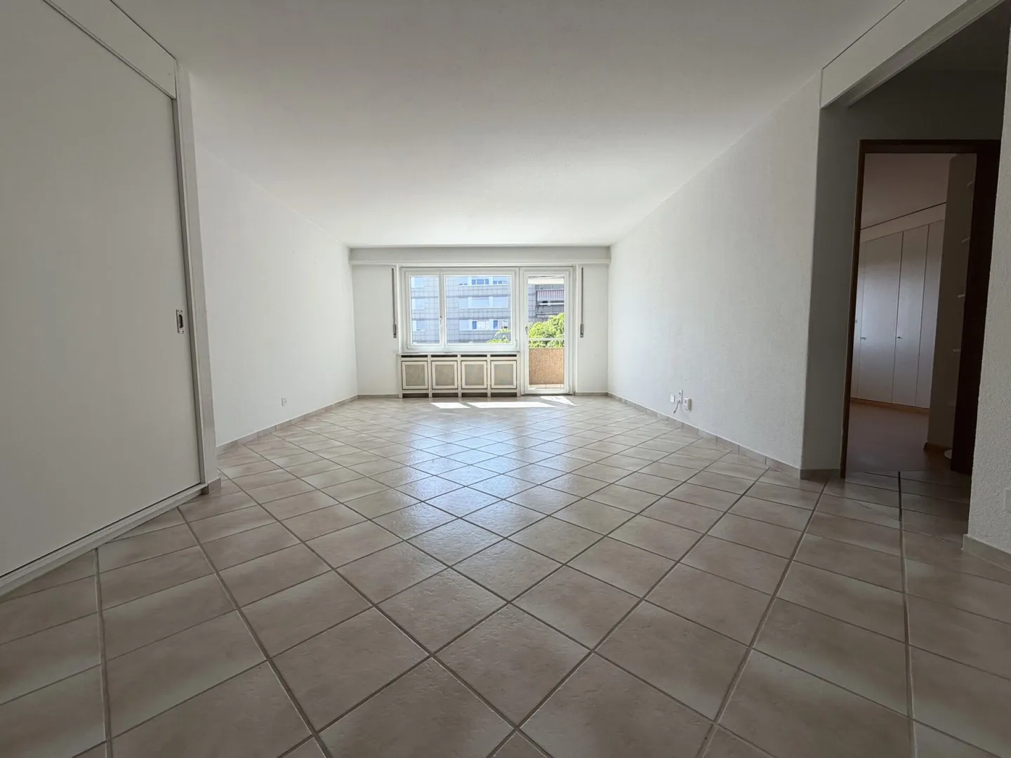 Appartamento 3½ locali con vista sulle montagne - Foto 4 di 6