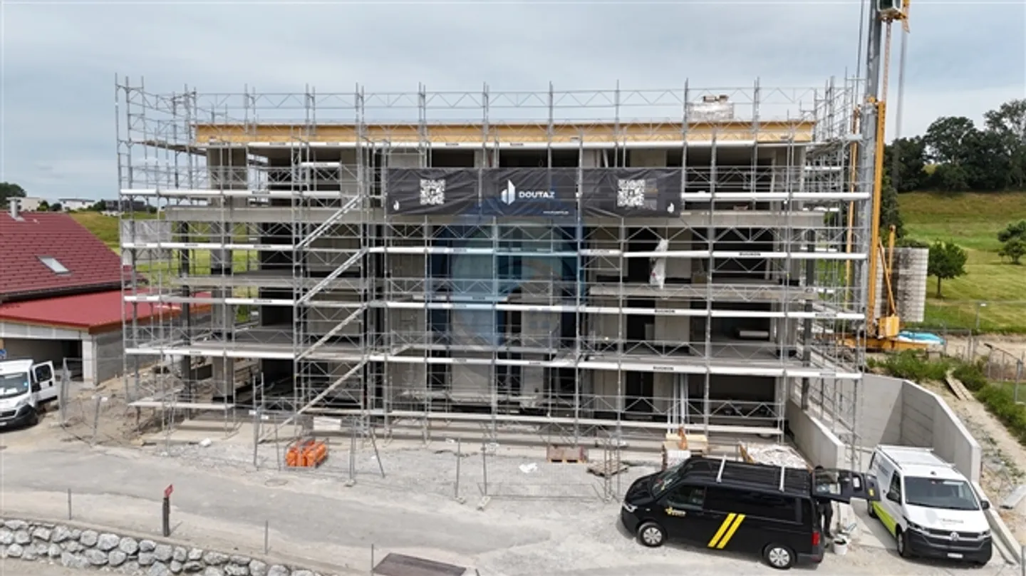 PER VOI INVESTITORI BELLO NUOVO APPARTAMENTO PENTHOUSE 2,5 STANZE NEL SOTTOTETTO - Foto 2 di 8