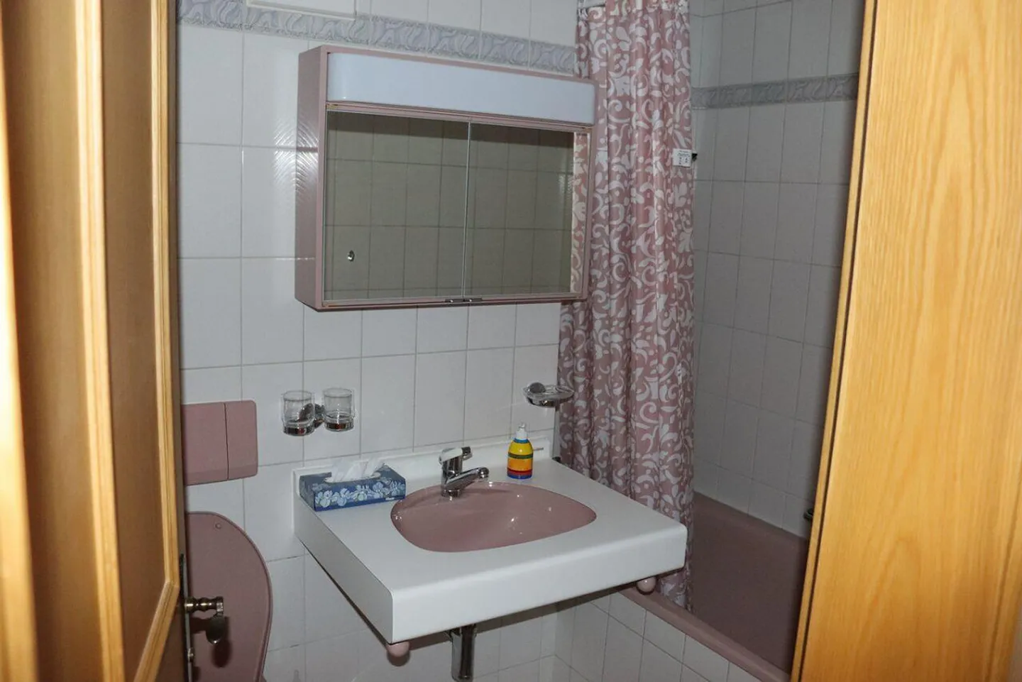 Charmantes Studio in Unterbäch - Foto 7 von 8