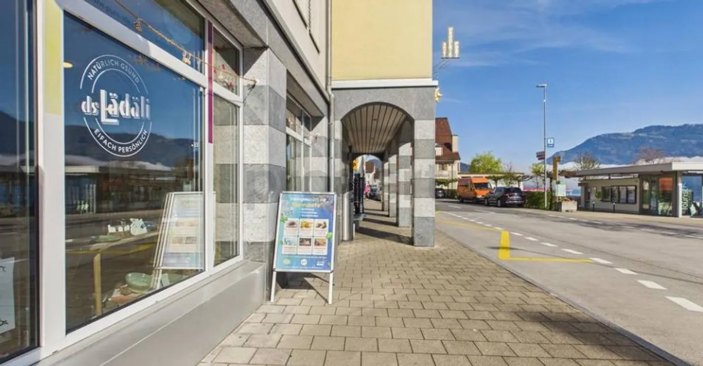 Attraktive Gewerbefläche mit Seesicht - Foto 12 von 13