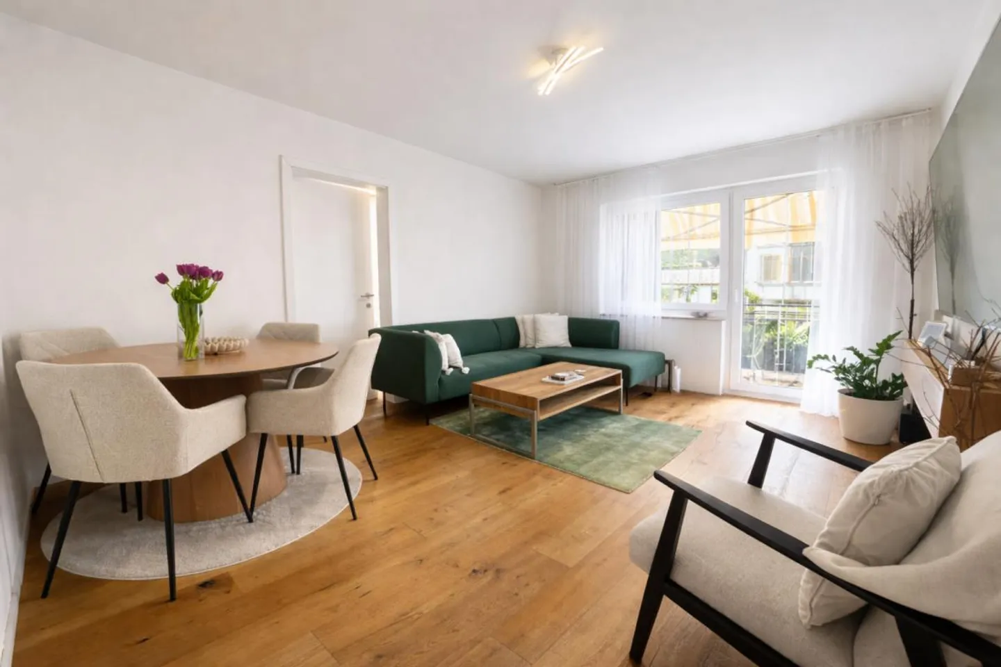 LIGHT-FLOODED, COMPACT, CHARMING AND CENTRAL - Photo 1 of 7