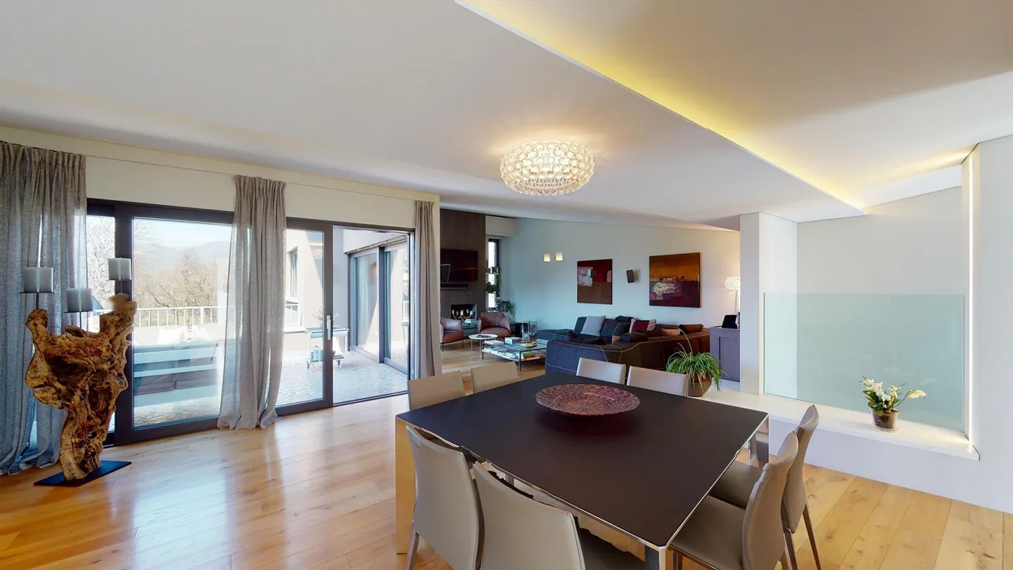 Mendrisio, raffinierte Einzelvilla mit Schwimmbad - Foto 16 von 30