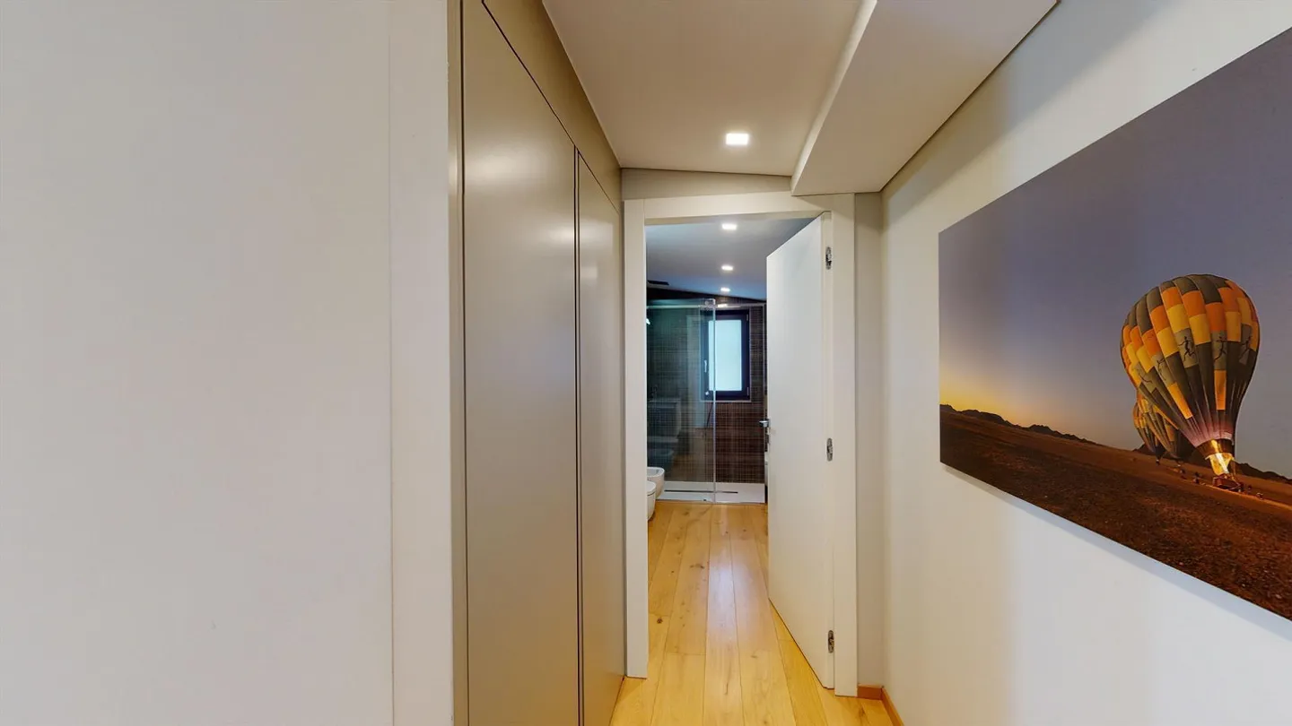 Mendrisio, raffinierte Einzelvilla mit Schwimmbad - Foto 28 von 30